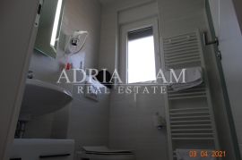 APARTMANSKA KUĆA S POGLEDOM NA MORE, 250 M OD MORA, BIBINJE - ZADAR, Bibinje, Σπίτι