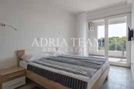 APARTMANSKA KUĆA S POGLEDOM NA MORE, 250 M OD MORA, BIBINJE - ZADAR, Bibinje, Σπίτι