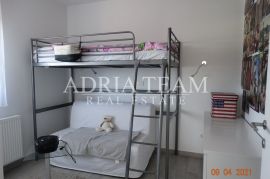 APARTMANSKA KUĆA S POGLEDOM NA MORE, 250 M OD MORA, BIBINJE - ZADAR, Bibinje, Σπίτι