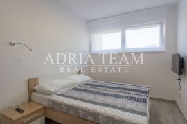 APARTMANSKA KUĆA S POGLEDOM NA MORE, 250 M OD MORA, BIBINJE - ZADAR, Bibinje, Σπίτι