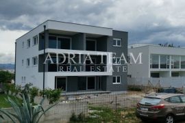 APARTMANI U NOVOGRADNJI, 200 M OD MORA, VIR - ZADAR, Vir, Appartment