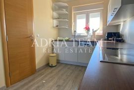 VILA S BAZENOM, 200 M OD MORA! PRIVLAKA - ZADAR, Privlaka, Haus