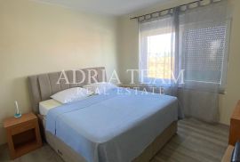 VILA S BAZENOM, 200 M OD MORA! PRIVLAKA - ZADAR, Privlaka, Haus