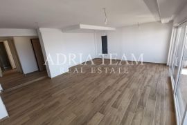 LUKSUZNI APARTMAN S POGLEDOM 100 m OD MORA - MANDRE, PAG, Pag, Appartement