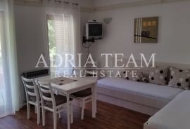 APARTMANSKA KUĆA 100 m OD MORA, ODLIČNA LOKACIJA - NOVALJA, PAG, Novalja, Ev