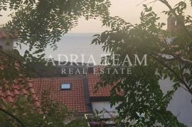 APARTMANSKA KUĆA S PROSTRANIM VRTOM - JAKIŠNICA, STANIŠĆE, PAG, Pag, Maison