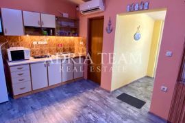 APARTMAN NA 1. KATU KUĆE - VIR, Vir, Apartamento