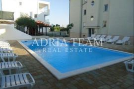 KUĆA S 10 APARTMANA, POGLED NA MORE - PETRČANE, Zadar - Okolica, Maison