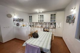 STAN NA PRVOM KATU STAMBENE ZGRADE - PLOVANIJA, ZADAR, Zadar, Appartment