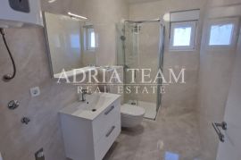 APARTMANI U NOVOGRADNJI, 400 m OD MORA - VIR, Vir, Apartamento