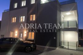 APARTMANI U NOVOGRADNJI, 400 m OD MORA - VIR, Vir, Apartamento