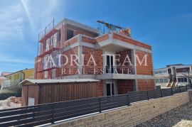 APARTMANI U NOVOGRADNJI, 400 m OD MORA - VIR, Vir, Apartamento