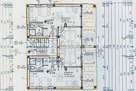 KUĆA SA 6 STAMBENIH JEDINICA, 70 m OD MORA - VIR, Vir, Maison