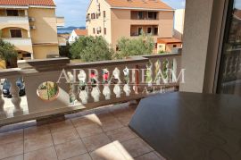 APARTMANSKA KUĆA S 8 STAMBENIH JEDINICA - DIKLO, ZADAR, Zadar, بيت