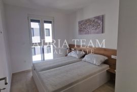 PRILIKA!!! APARTMAN NA 2. KATU STAMBENE ZGRADE, POGLED NA MORE - DIKLO, ZADAR, Zadar, Apartamento