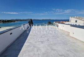 PRILIKA!!! APARTMAN NA 2. KATU STAMBENE ZGRADE, POGLED NA MORE - DIKLO, ZADAR, Zadar, Apartamento