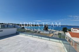 PRILIKA!!! APARTMAN NA 2. KATU STAMBENE ZGRADE, POGLED NA MORE - DIKLO, ZADAR, Zadar, Apartamento