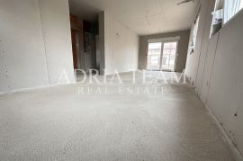 APARTMANI U STAMBENOJ ZGRADI U NOVOGRADNJI, PREKRASAN POGLED, 45 m OD MORA - VINJERAC, Posedarje, Appartement