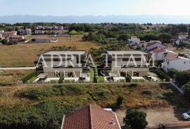 APARTMANI U BLIZINI PLAŽE, ZGRADA 2. NOVOGRADNJA, 150 m OD MORA - PRIVLAKA, Privlaka, Daire