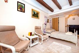 Rovinj, atraktivan stan u poželjnom dijelu Rovinja, Rovinj, Appartement