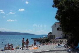 OTOK KRK, KRK - Kuća na neponovljivoj lokaciji uz more NA PLAŽI!!, Krk, Kuća