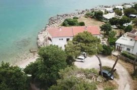 OTOK KRK, KRK - Kuća na neponovljivoj lokaciji uz more NA PLAŽI!!, Krk, Kuća