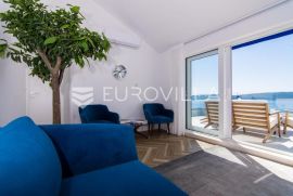 Trogir, Čiovo, moderan penthouse s panoramskim pogledom na more, Trogir, شقة