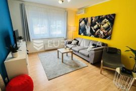 Pula, Šijana, prostrani dvosobni stan, NKP 81,40 m2, Pula, Flat