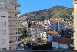 Dvosoban stan u Crvenoj gradi, Budva, Appartement