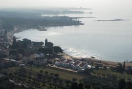 Kuća sa prostranom okućnicom 250 m od mora, Umag,okolica, Istra, Umag, Casa