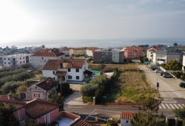 Kuća sa prostranom okućnicom 250 m od mora, Umag,okolica, Istra, Umag, Casa