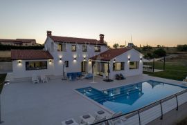 VILA, PRODAJA, BUZET, 160 M2, Buzet, Casa