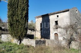 OTOK KRK, KRK (okolica) - Autohtona kamena kuća, Krk, Casa