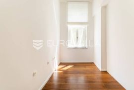 Zagreb, Zrinjevac luksuzan namješten četverosoban stan NKP 120 m2, prvi kat, Zagreb, Appartement