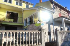 Istra, Svetvinčenat, Režanci, dvije kuće u nizu 200m2 s konobom i dvorištem, #prodaja, Svetvinčenat, House