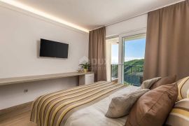 OPATIJA, LOVRANSKA DRAGA - hotel i restaurant 600m2 s panoramskim pogledom u oazi mira + okoliš 1300m2, Lovran, Propiedad comercial