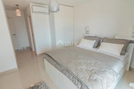 OPATiJA, POBRI- villa 500m2 s panoramskim pogledom na more i bazenom na krovu + okoliš 800m2, Opatija - Okolica, Дом