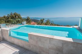 OPATiJA, POBRI- villa 500m2 s panoramskim pogledom na more i bazenom na krovu + okoliš 800m2, Opatija - Okolica, Дом