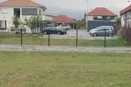 Urbanizovan plac u Podgorici u naselju Mahala, Podgorica, Terrain