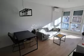 Kompletno adaptiran stan s  u Sopotu, Zagreb, Appartment