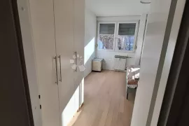 Kompletno adaptiran stan s  u Sopotu, Zagreb, Appartment