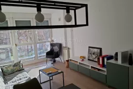 Kompletno adaptiran stan s  u Sopotu, Zagreb, Appartment