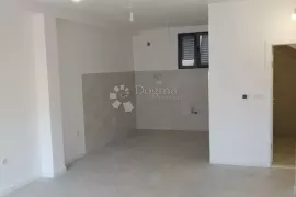 Funkcionalan stan u novogradnji, Šibenik, Wohnung