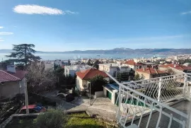 ADAPTIRANI STAN SA PANORAMSKIM POGLEDOM, Rijeka, Appartement