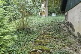 Zemljište sa pomoćnom zgradom i nadstrešnicom, Sveti Ilija, Land