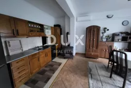 BELAFUŽA, ZADAR - Stan od 42 m2 s garažom i dvorištem, Zadar, Appartment