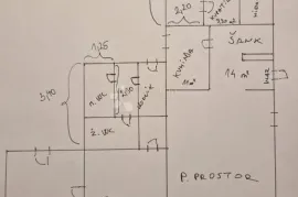 ZMAJEVAC - U SAMOM CENTRU POSLOVNO STAMBENA ZGRADA, Kneževi Vinogradi, Σπίτι