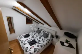 200m od obale: Prilika u Pješčanoj Uvali, Medulin, House