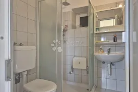 Stambeno-poslovni objekt u okolici Poreča 208m2, Poreč, Maison