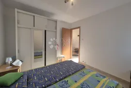 Stambeno-poslovni objekt u okolici Poreča 208m2, Poreč, Maison